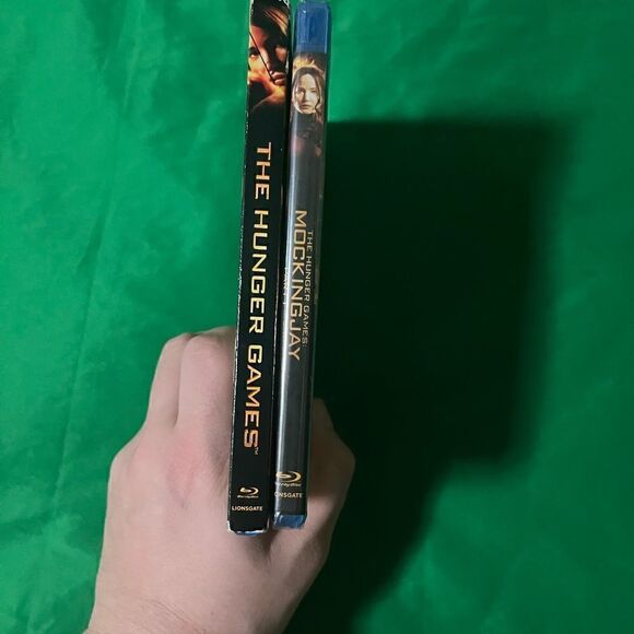 Hunger Games and Mockingbird Blu Ray bundle - Picture 4 of 4